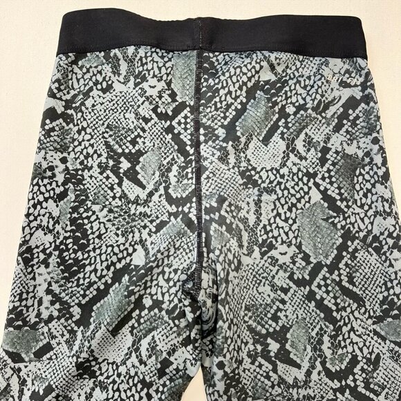 Nike Pro Womens Cropped Pants Multicolor Dri Fit Pull On Stretch Snake Print S - Picture 8 of 10